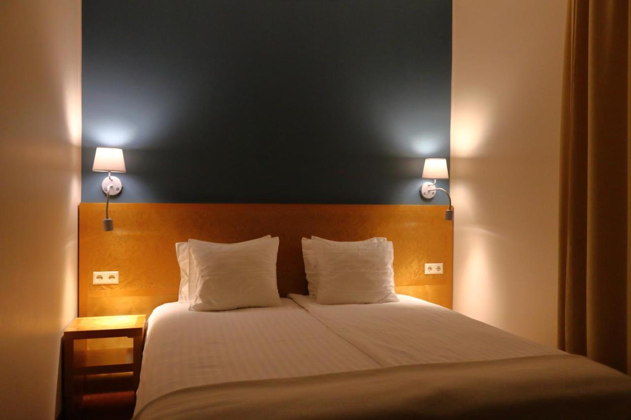 לייפאז'ה Hotel Kolumbs מראה חיצוני תמונה
