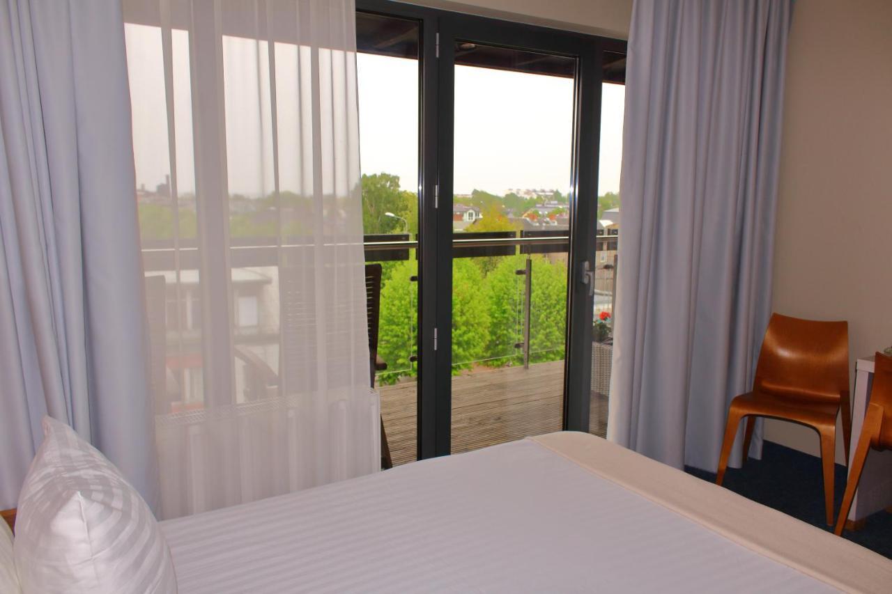 לייפאז'ה Hotel Kolumbs מראה חיצוני תמונה