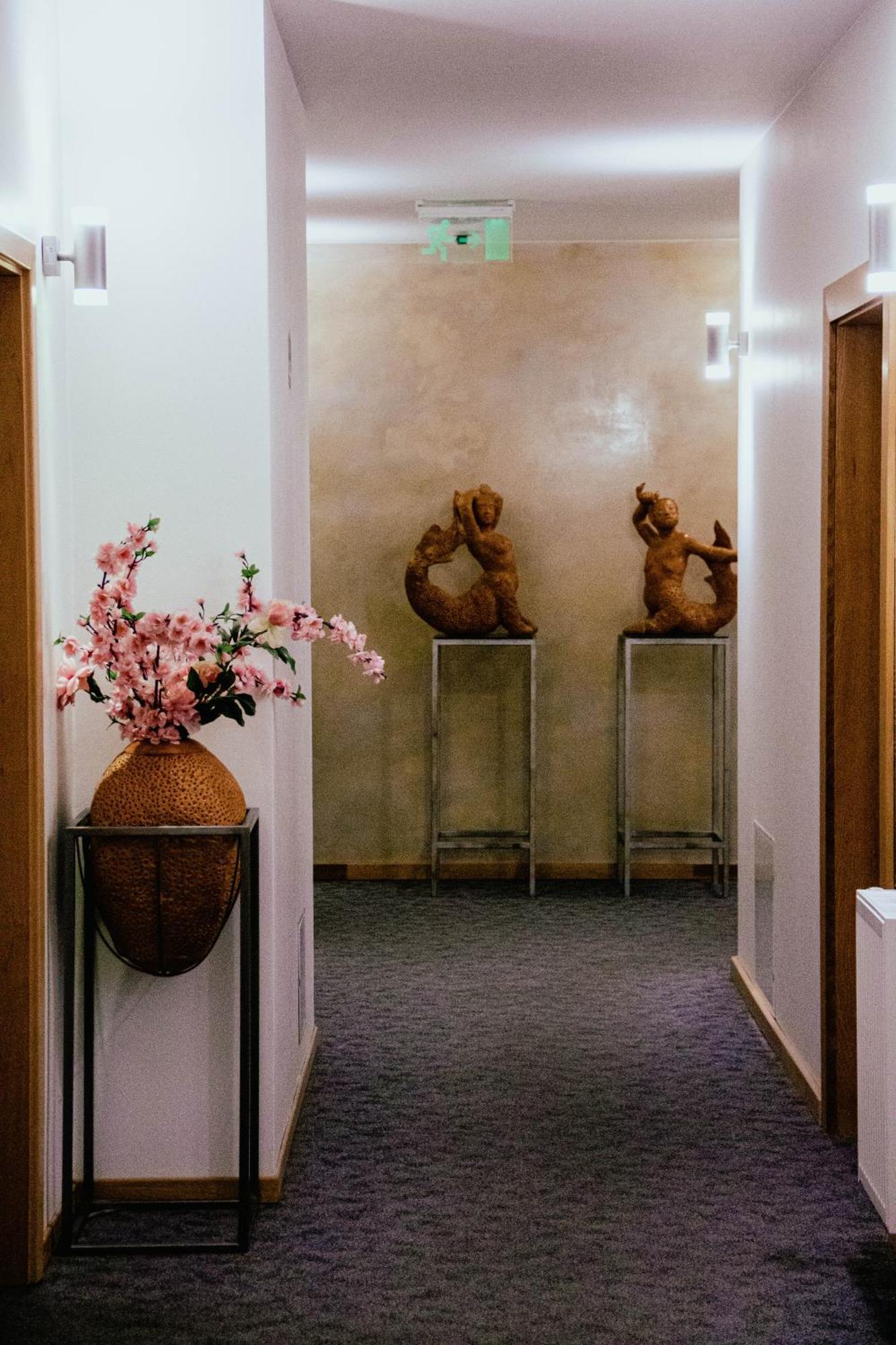 לייפאז'ה Hotel Kolumbs מראה חיצוני תמונה