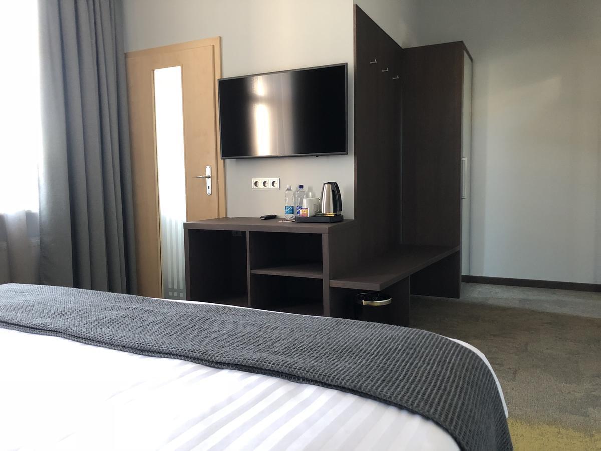 לייפאז'ה Hotel Kolumbs מראה חיצוני תמונה